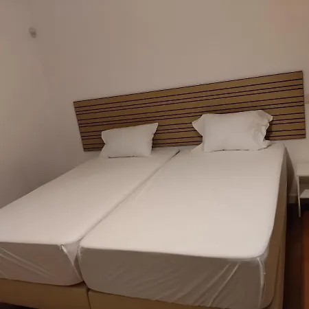 Privee Bed & Breakfast *