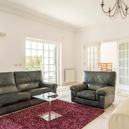 Privee Bed & Breakfast Cascais