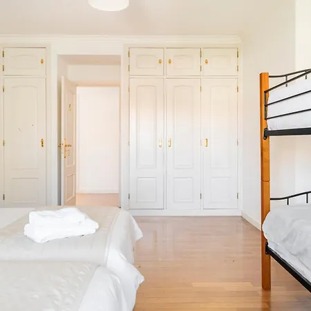 Privee Bed & Breakfast *