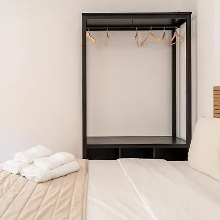 Privee Bed & Breakfast