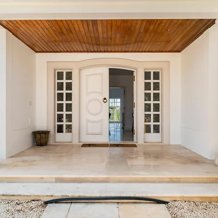 Privee Bed & Breakfast Cascais