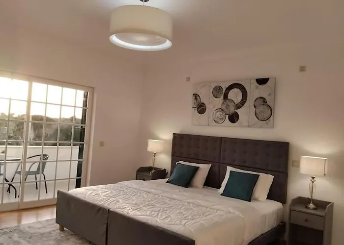 Bed & Breakfast Privee Cascais