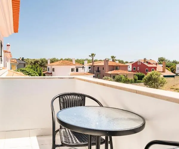 Privee Bed & Breakfast *