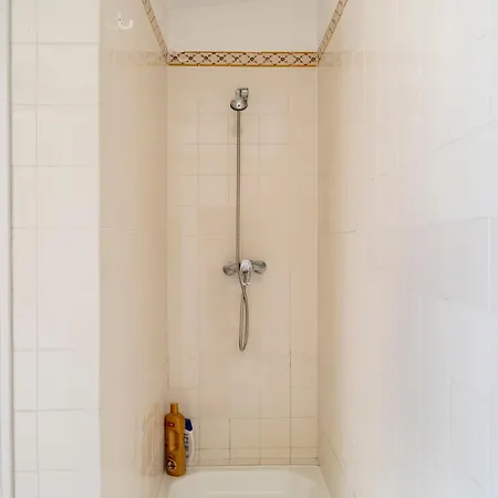 Oda ve Kahvaltı Privee *